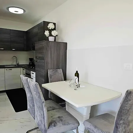 App Mary Apartment Novigrad (Istria)