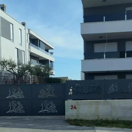 App Mary Διαμέρισμα Novigrad Istria