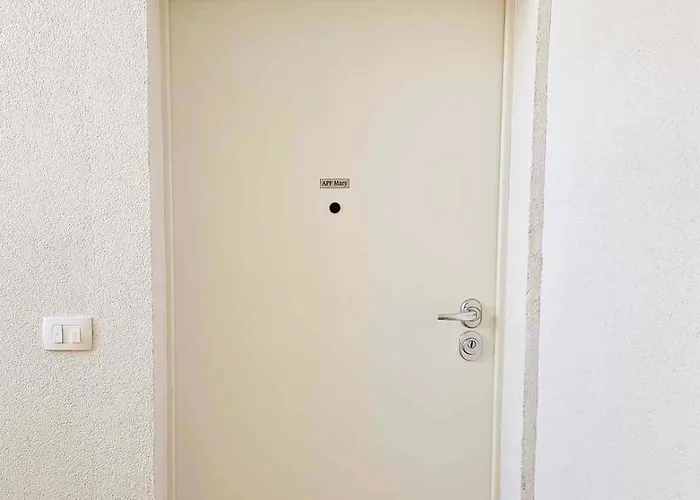 App Mary Διαμέρισμα Novigrad Istria