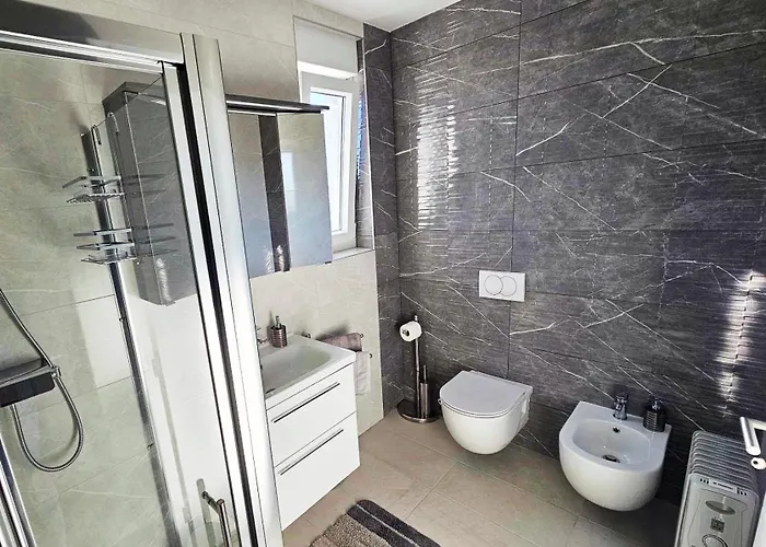 App Mary Novigrad Istria