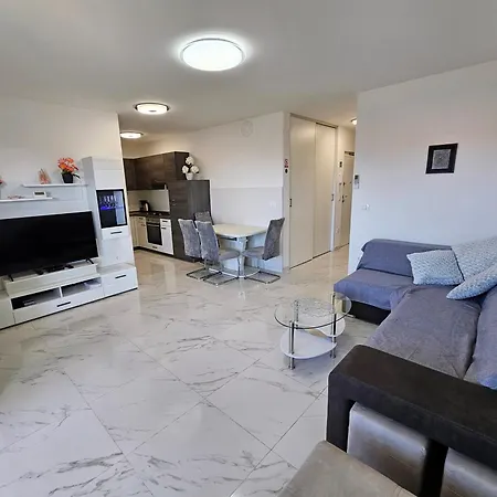 Apartment App Mary *